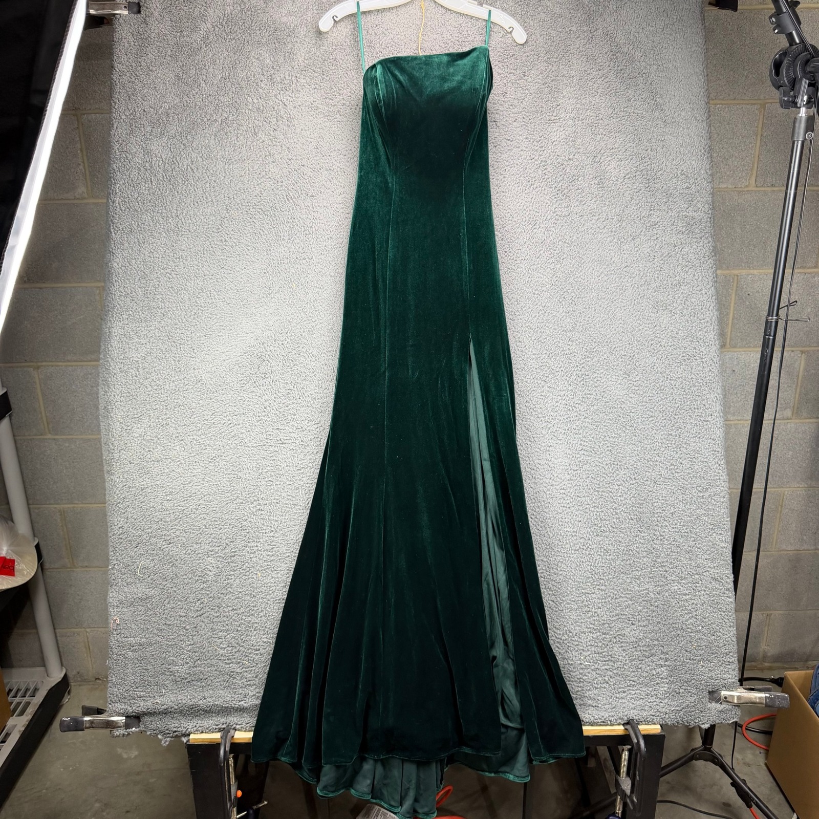 Betsy & Adam Womens Green Velvet Spaghetti Strap Side Slit Maxi Dress Size 2